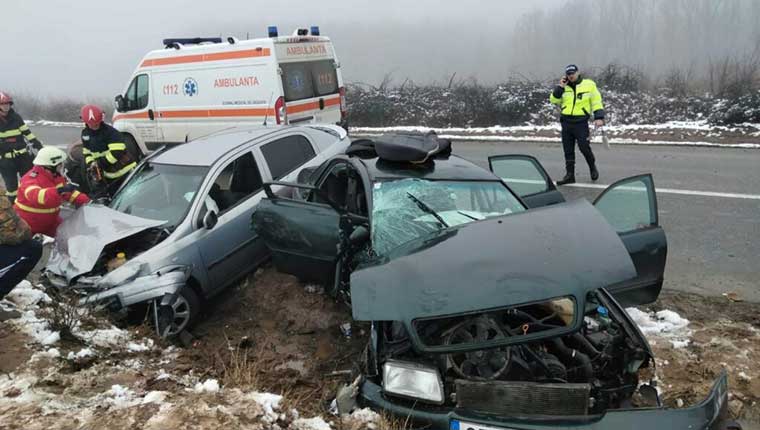 Cinci răniți într-un accident între Brebeni și Schitu