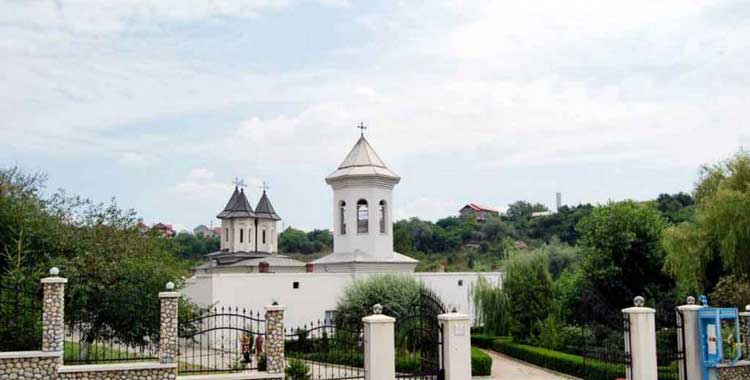 Manastirea Clocociov 8