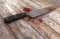 O femeie din Curtișoara și-a înjunghiat soțul cu un cuțit