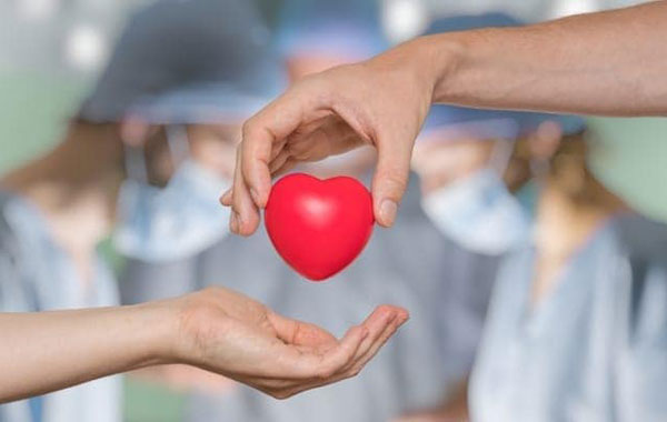 Un copil doneaza organe pentru alti trei copii
